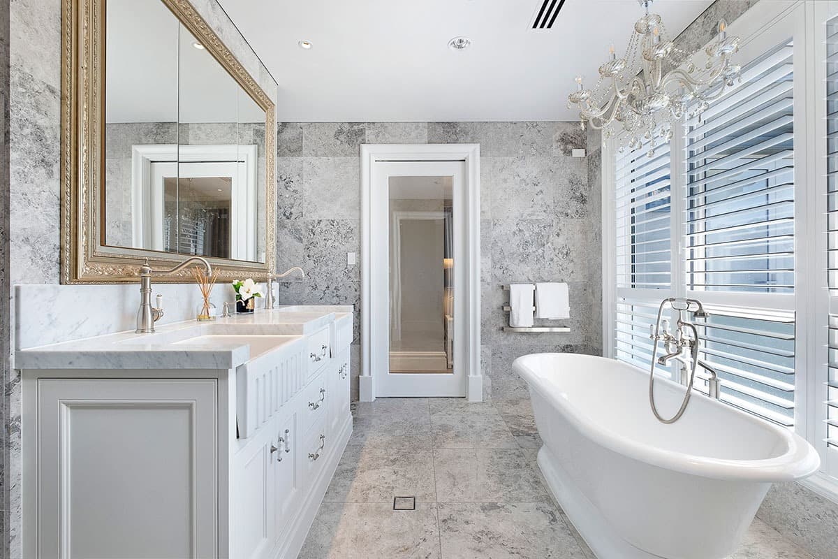 How to Choose the Perfect Shower Screens for Wet Rooms