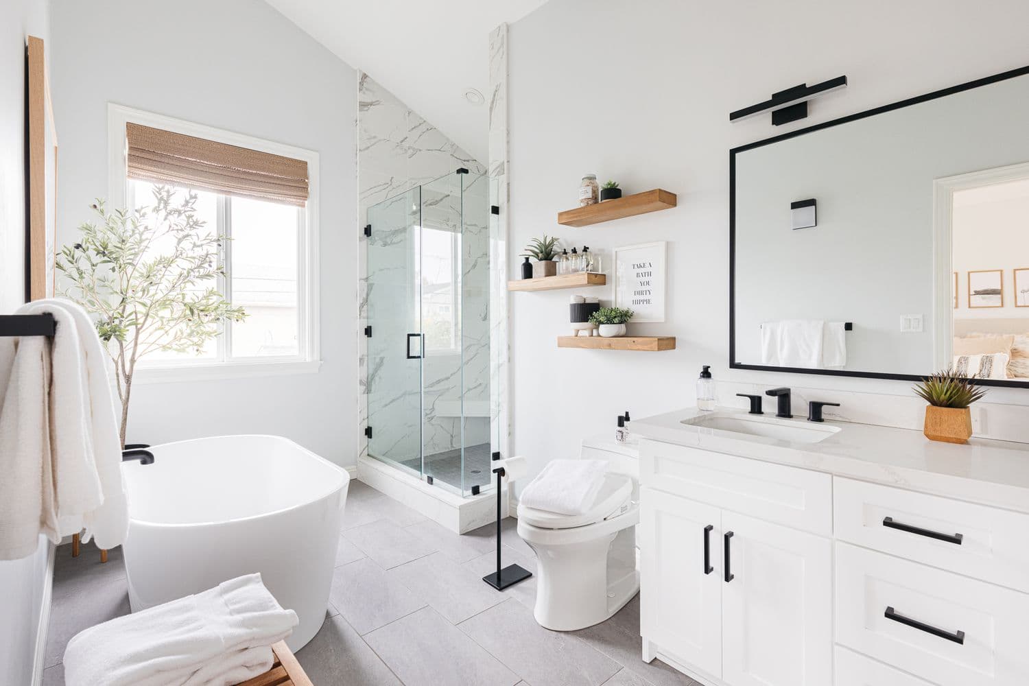 Semi-Frameless Shower Screen: Sleek Designs and Durable Quality