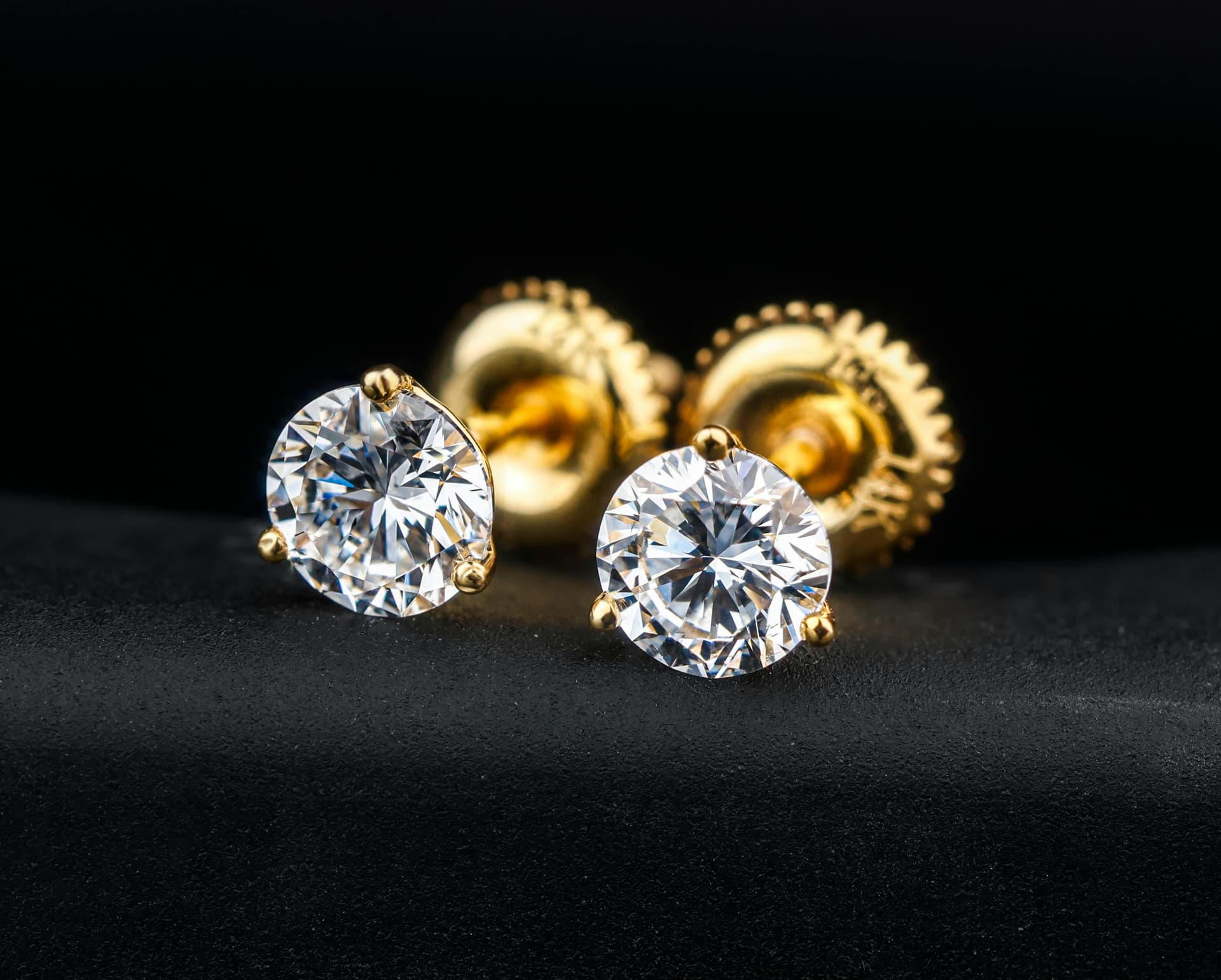 Best diamond earrings Designed for Timeless Beauty